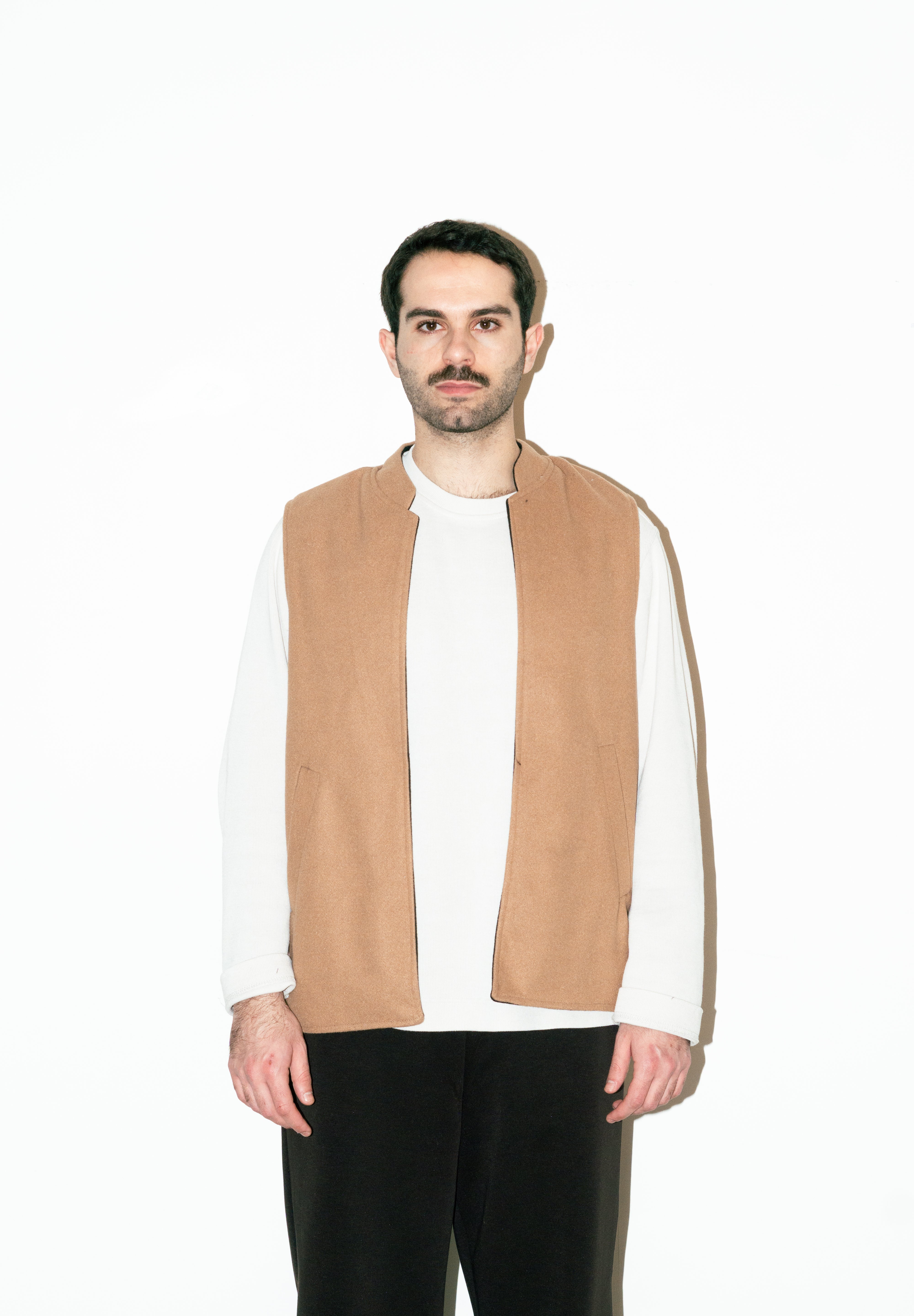 Reversible - Black and Tan (No Zip)