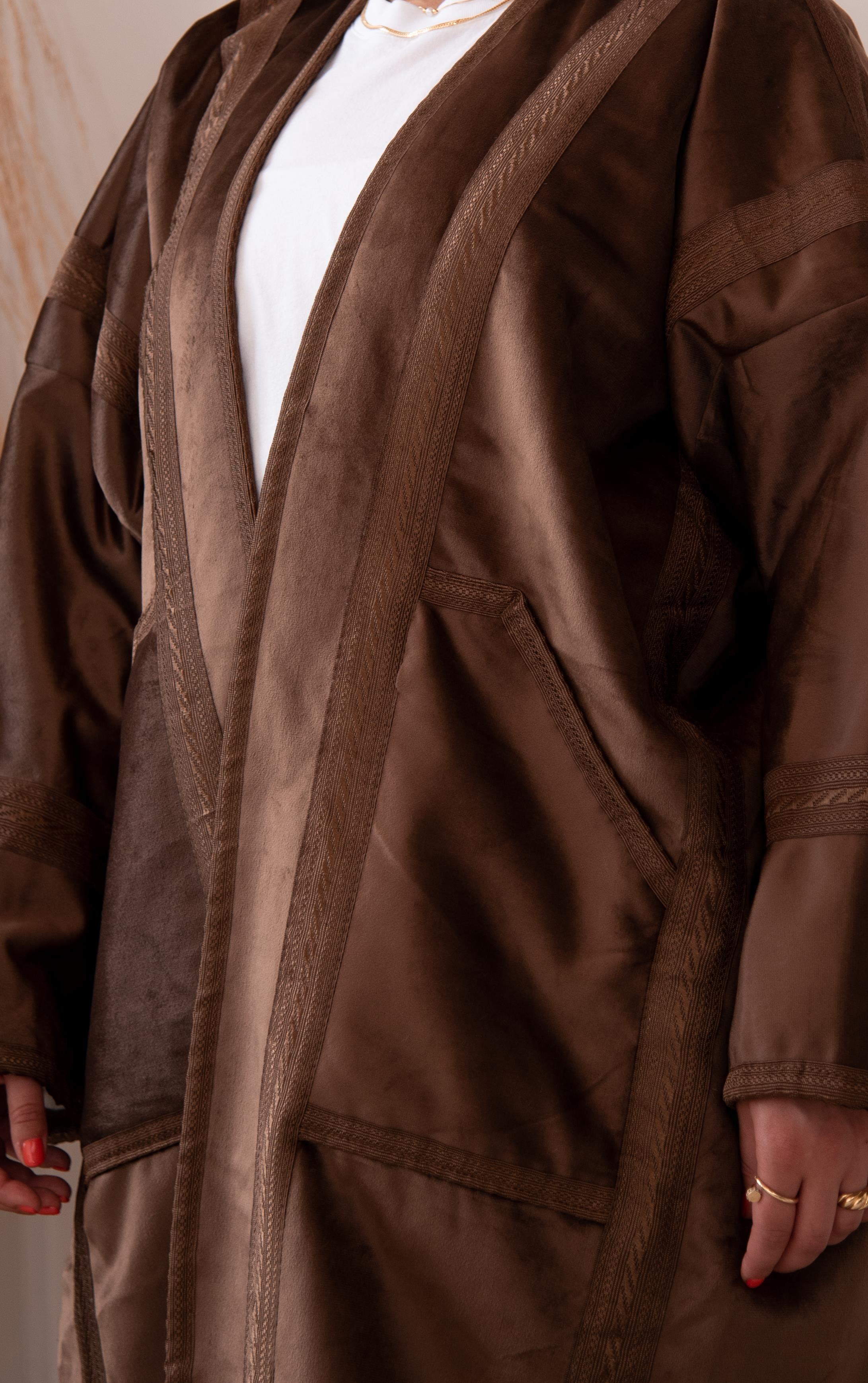 BISHT Al-Malaki  / Pockets