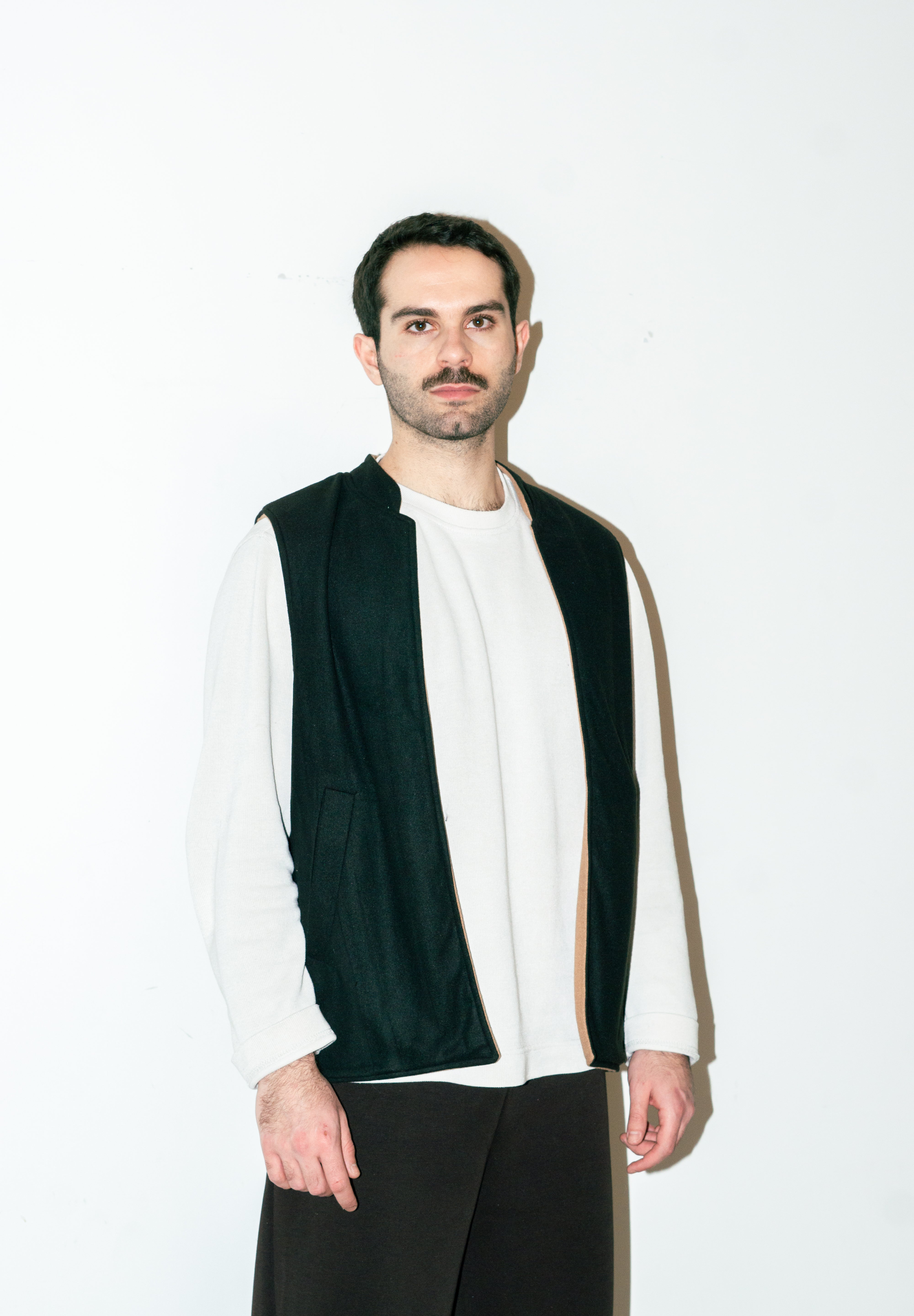 Al-Sudeiri Vest / Reversible - Black and Tan (No Zip)