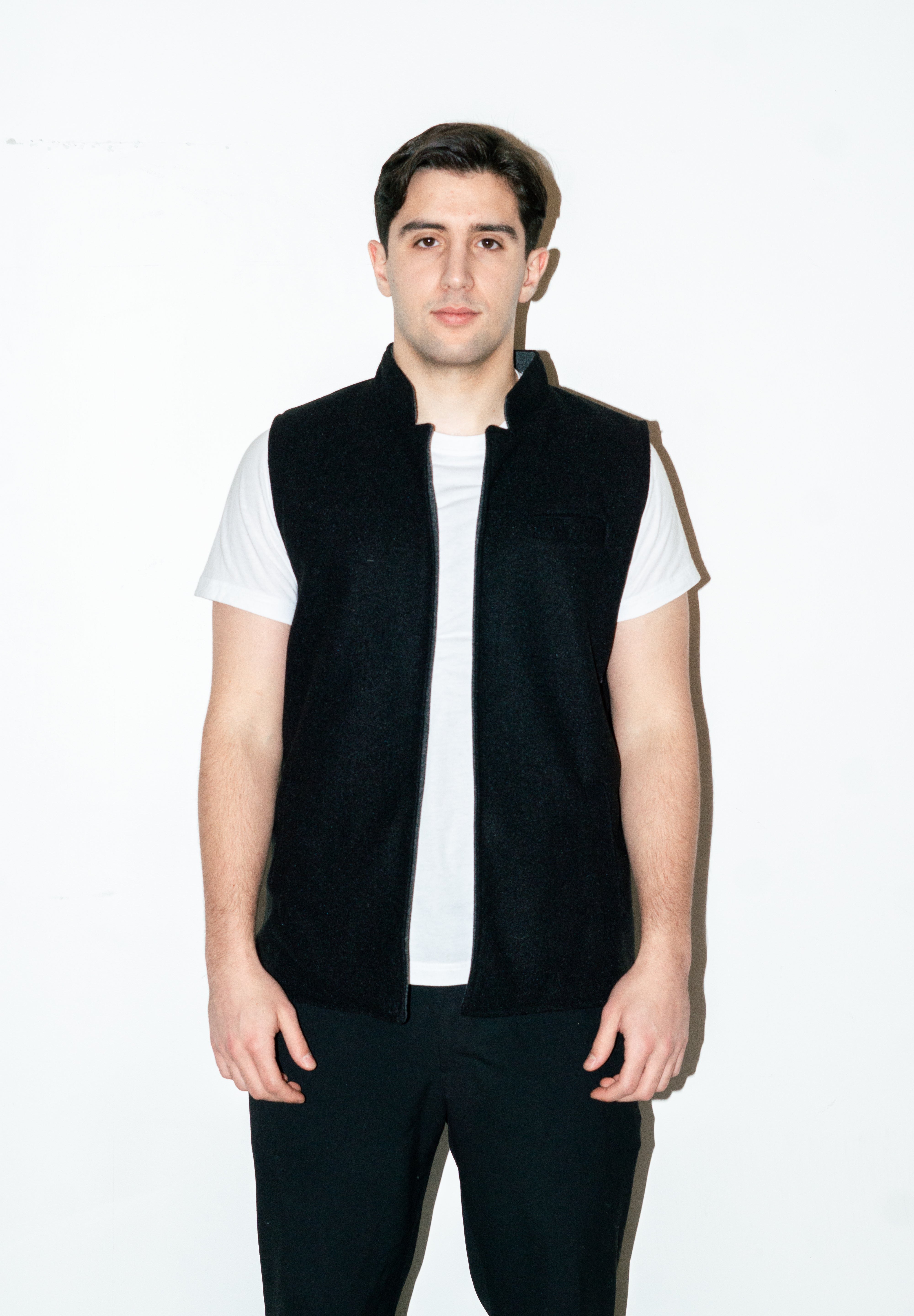 Al-Sudeiri Vest / Reversible - Charcoal and Black (No Zip)